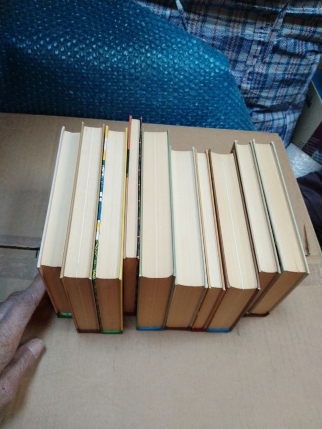 Libros a elegir 5 euros cada libro 