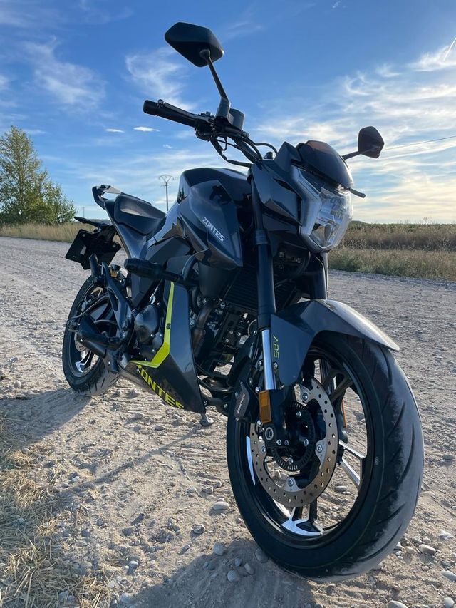 Moto Zontes Z2
