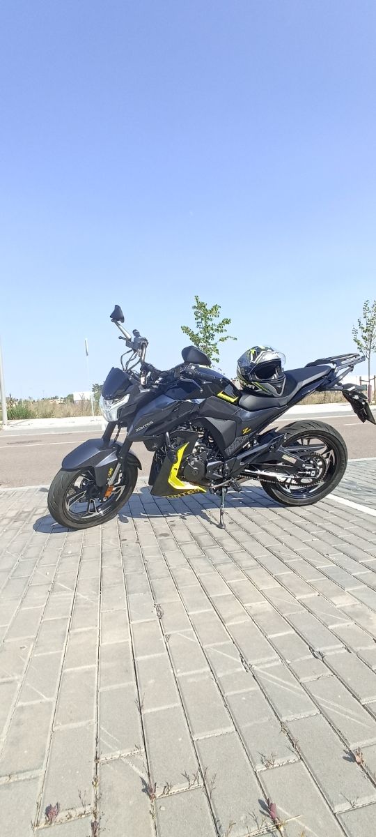 Moto Zontes Z2