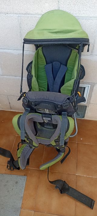 Mochila portabebés montaña