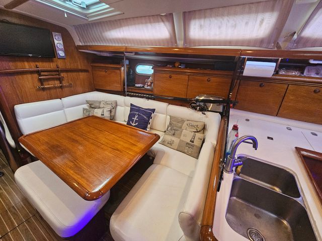 Jeanneau Sun Odyssey 43