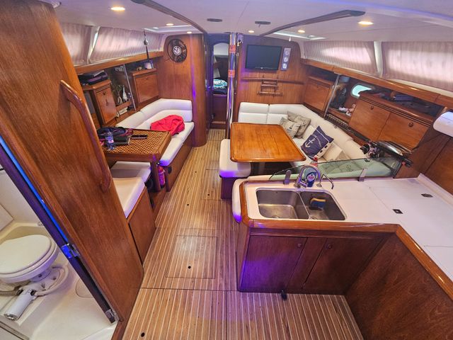 Jeanneau Sun Odyssey 43