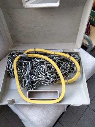 Cadena de automoción para ruedas de 13",