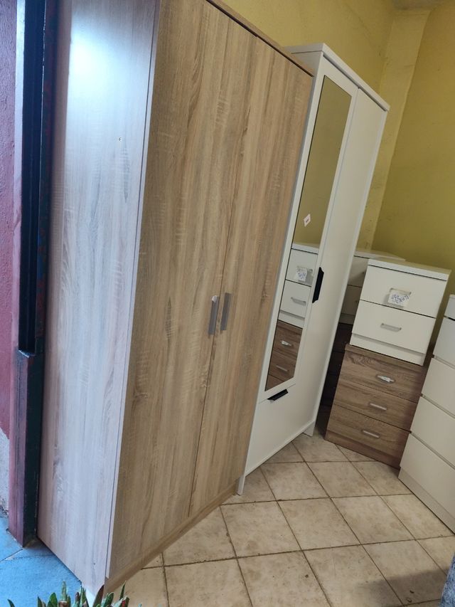 Armario dos puertas