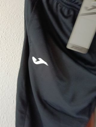 Pantalón chándal Joma M con etiqueta