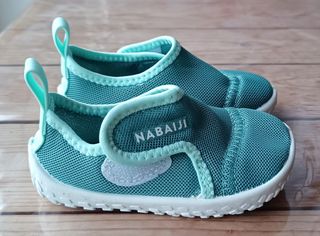 Zapatillas escarpines playa Nabaiji nr.20-21 nuevo