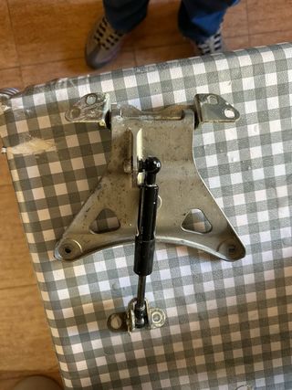 T MAX 2022 SOPORTE ASIENTO 