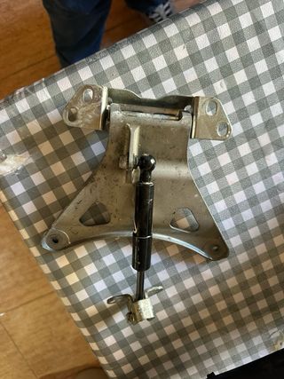 T MAX 2022 SOPORTE ASIENTO 