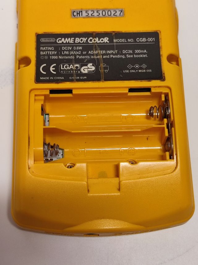Game Boy Color  Amarilla completa