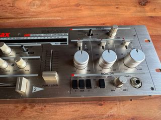 Mesa mezclas Vestax PMC250