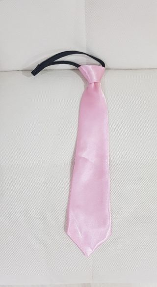 Corbata rosa disfraz