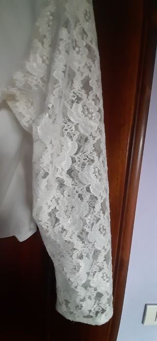 BLUSA BEIS CLARA CON ENCAJE