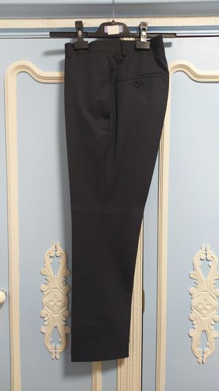 Traje de hombre, talla 40 