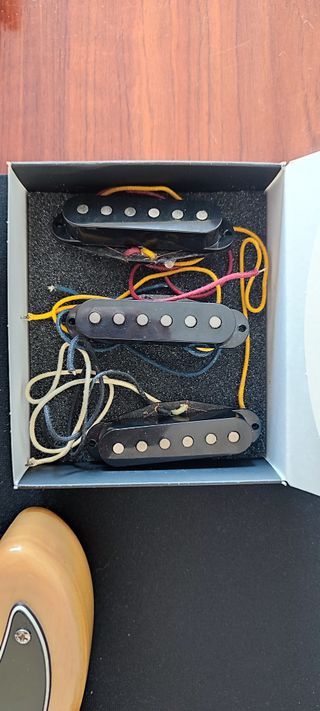 G&L - Legacy Tribute Series "stratocaster"