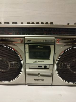 Radio cassette boombox sanyo