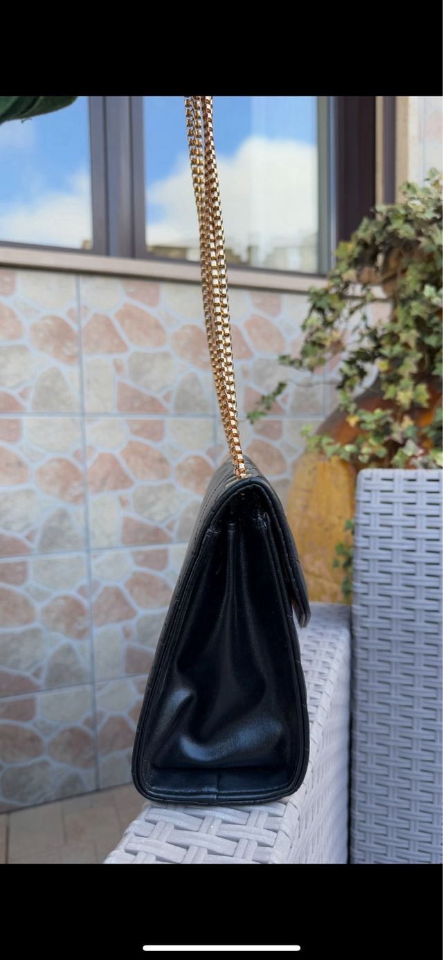 Borsa nera trapuntata