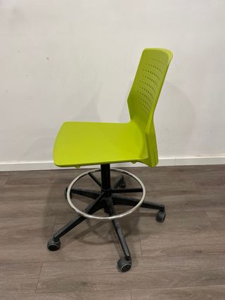 Se vende silla con ruedas