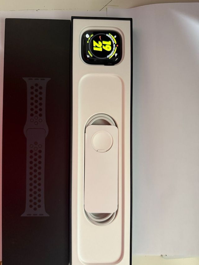 Apple watch serie 7  nike 45 mm GPS y celular