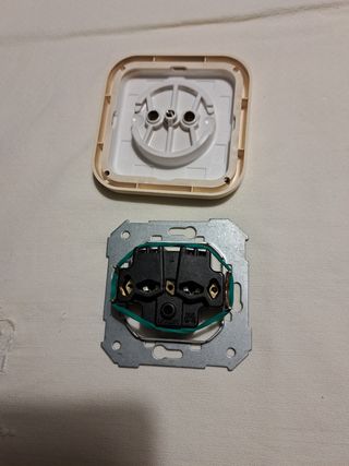 Enchufe Simon serie 31