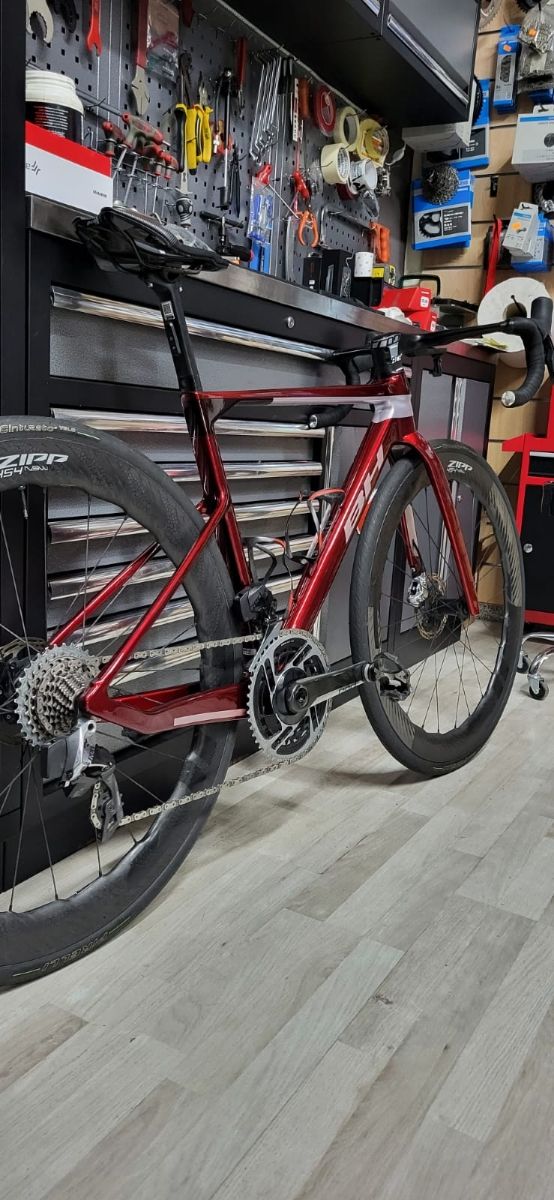 bicicleta Bh ultralight 9.0 sram red axs talla s