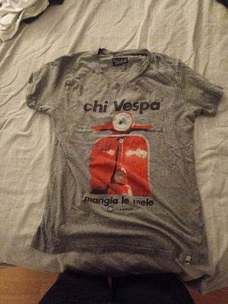 Camiseta vespa pullnbear