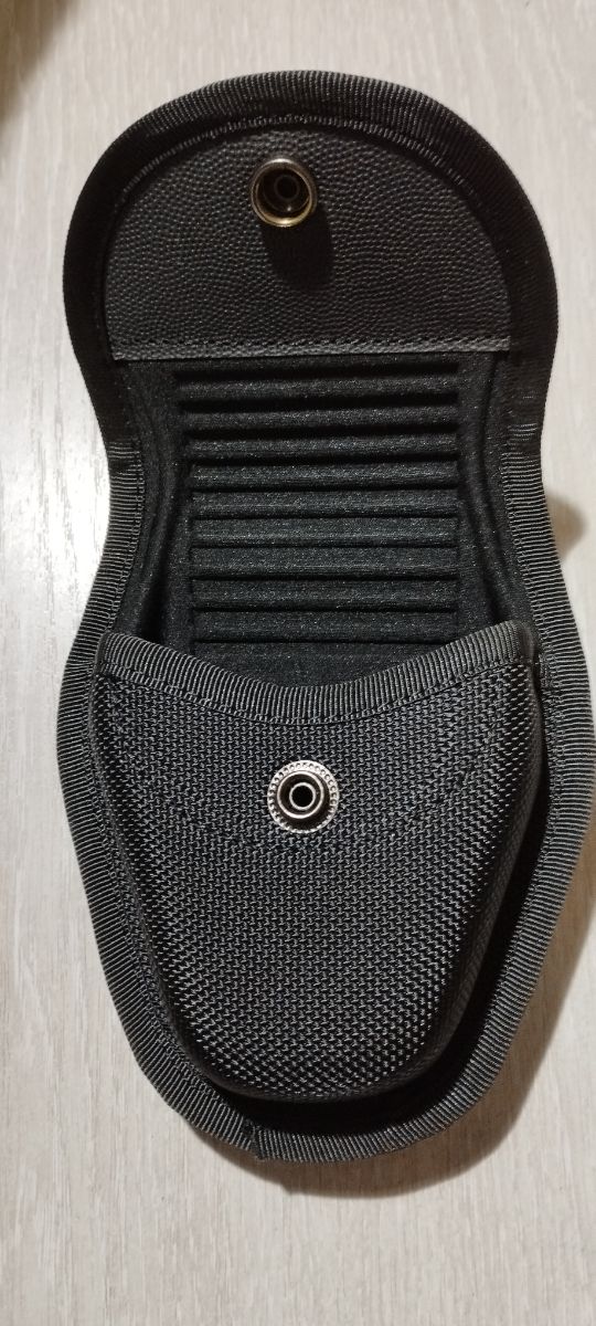 Funda para Grilletes rígida..