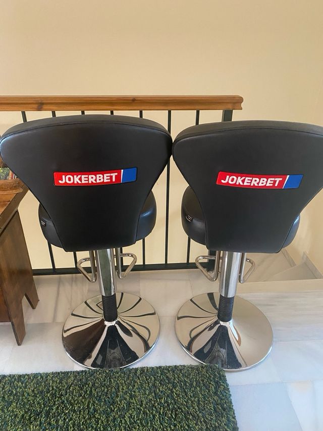 4 sillas altas barra regulables y giratorias