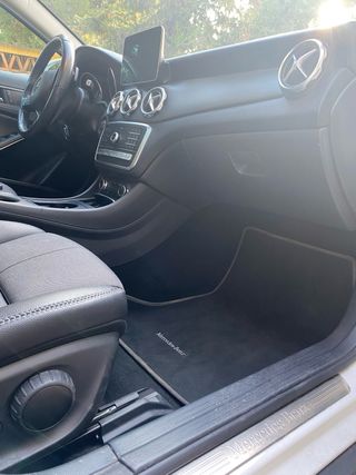 Mercedes-Benz GLA 200 d 4matic