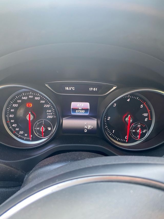 Mercedes-Benz GLA 200 d 4matic