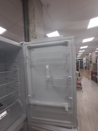 Nevera cecotec blanca 