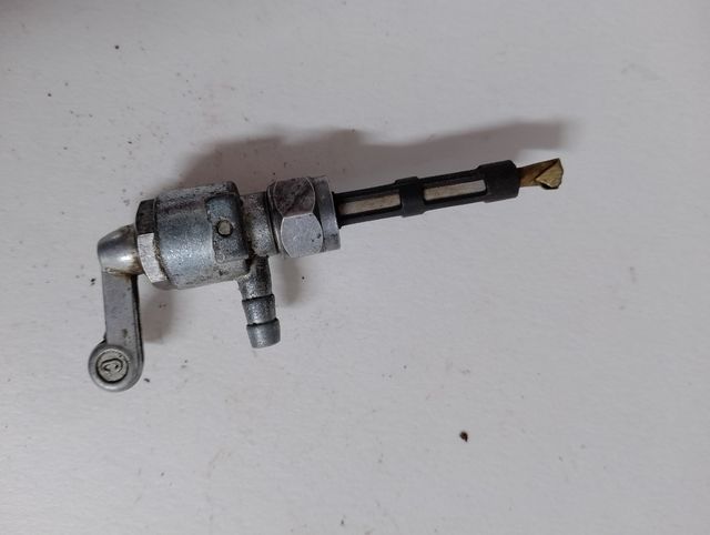 Rubinetto benzina 