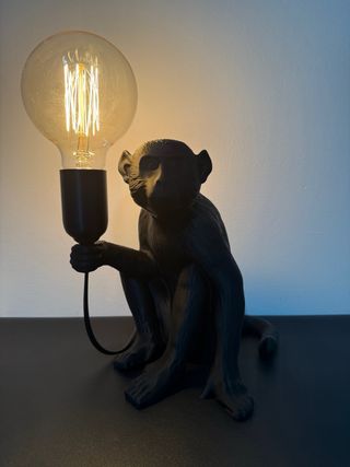 Lampada scimmia design nera