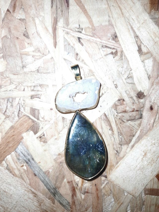 Colgante de piedra natural NUEVO 