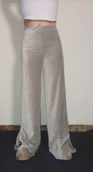 Pantalones acampanados