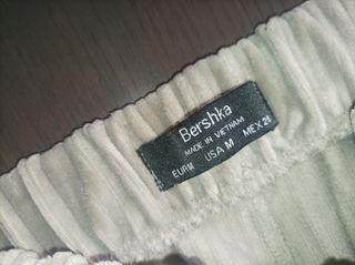 Pantalones acampanados