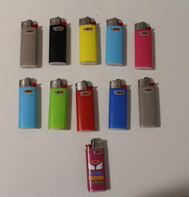 Lotto 20 Accendini Diverse Marche Clipper BIC ...