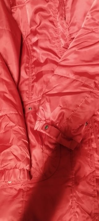 Chaqueta larga acolchada color granada,42-44