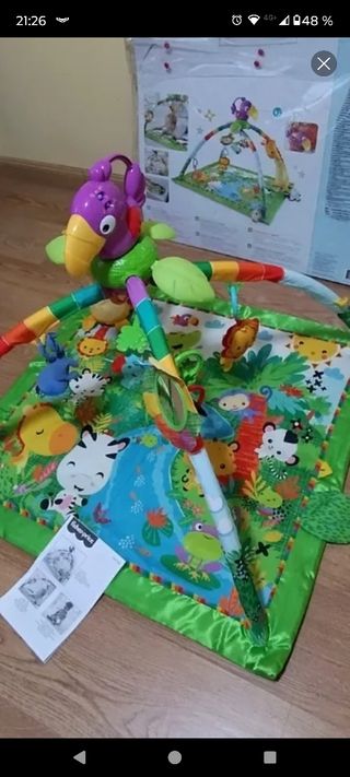 Manta de actividades bebé