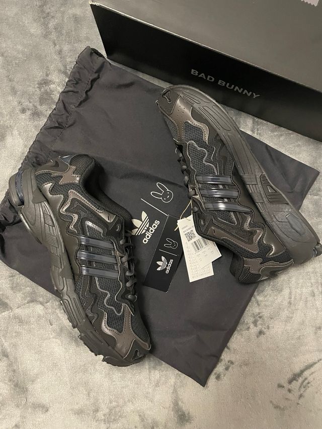 Adidas Response CL Triple Black x Bad Bunny