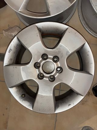 Llantas nissan 16”