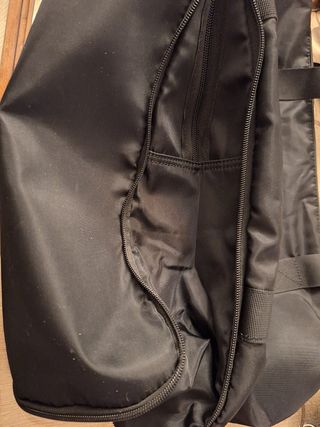Estupenda bolsa de mano de viaje