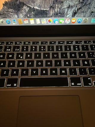 Apple MacBook Air 13” 125 GB  más 250 GB
