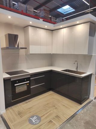 Venta y montaje de cocina