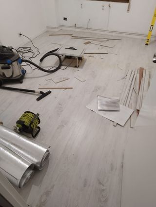 Carpintero, colocador tarima, puertas, armarios,..