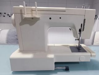 Máquina de coser Gentle