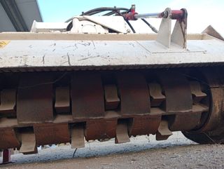 Desbrossadora martells