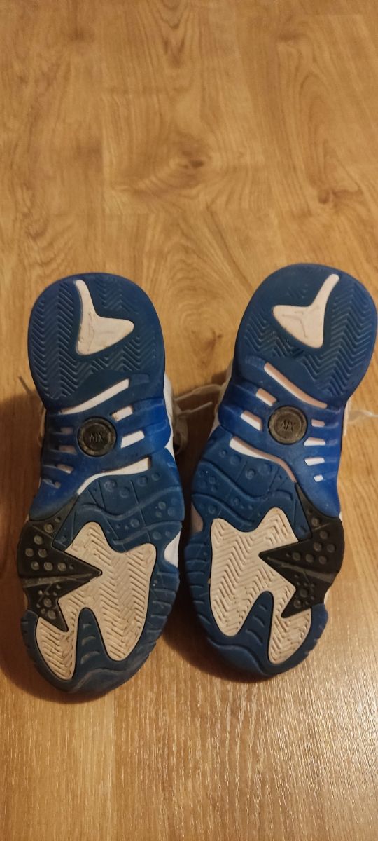 Nike Jordan two trey