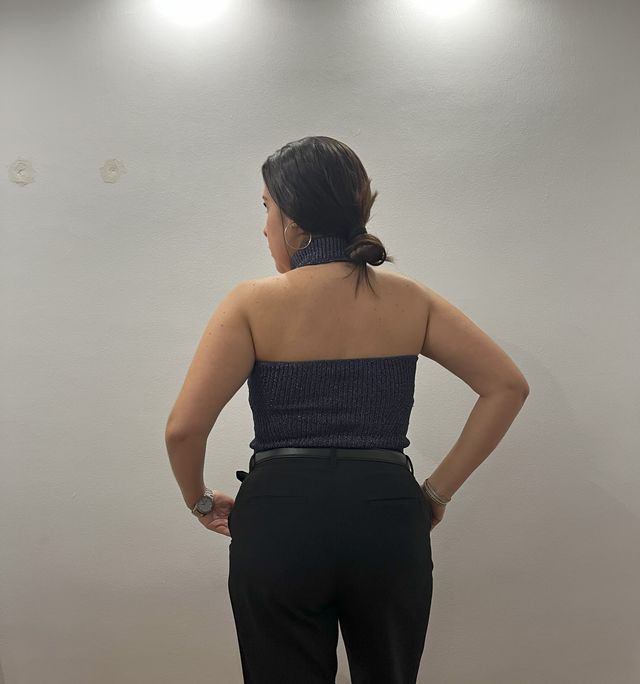 💙 Top Brillante azul Bershka - Talla M - Nuevo