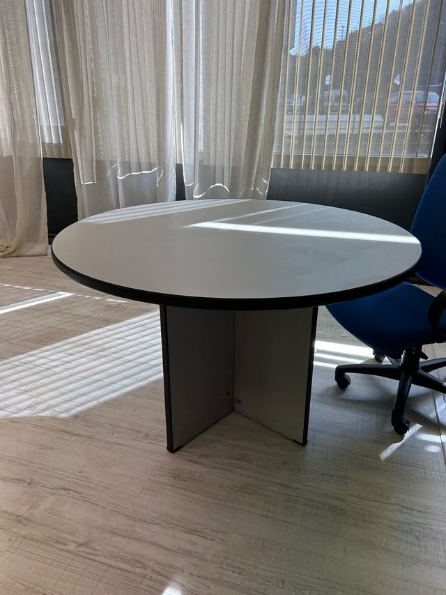 Mesa redonda de oficina o comedor 120 diametro