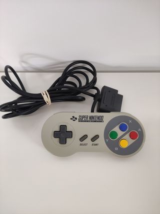 Super Nintendo, 2 mandos y 6 juegos 
